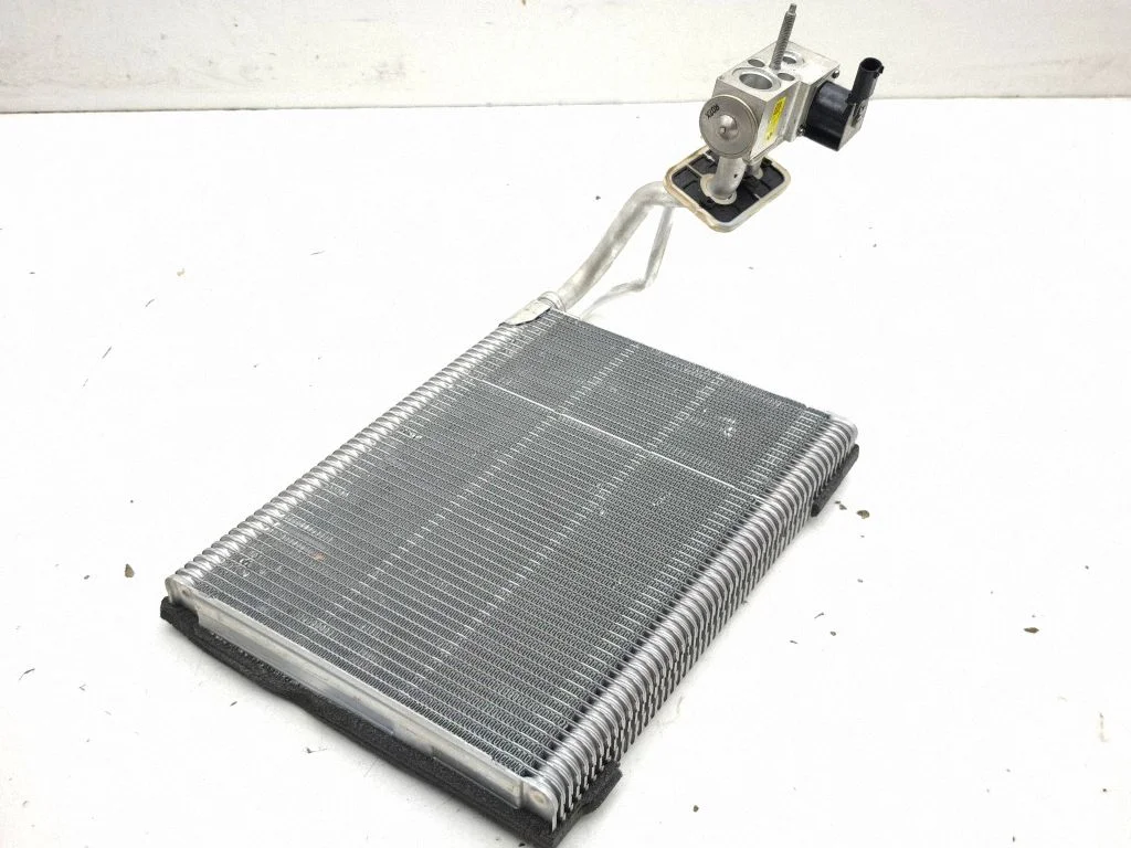 Kliimaseadme radiaator (salongis) – BMW i4 (2021-)