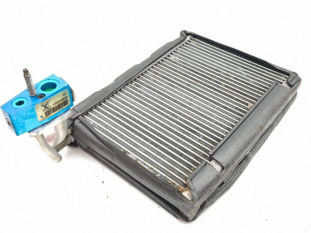Kliimaseadme radiaator (salongis) – Maserati Ghibli (2013-)