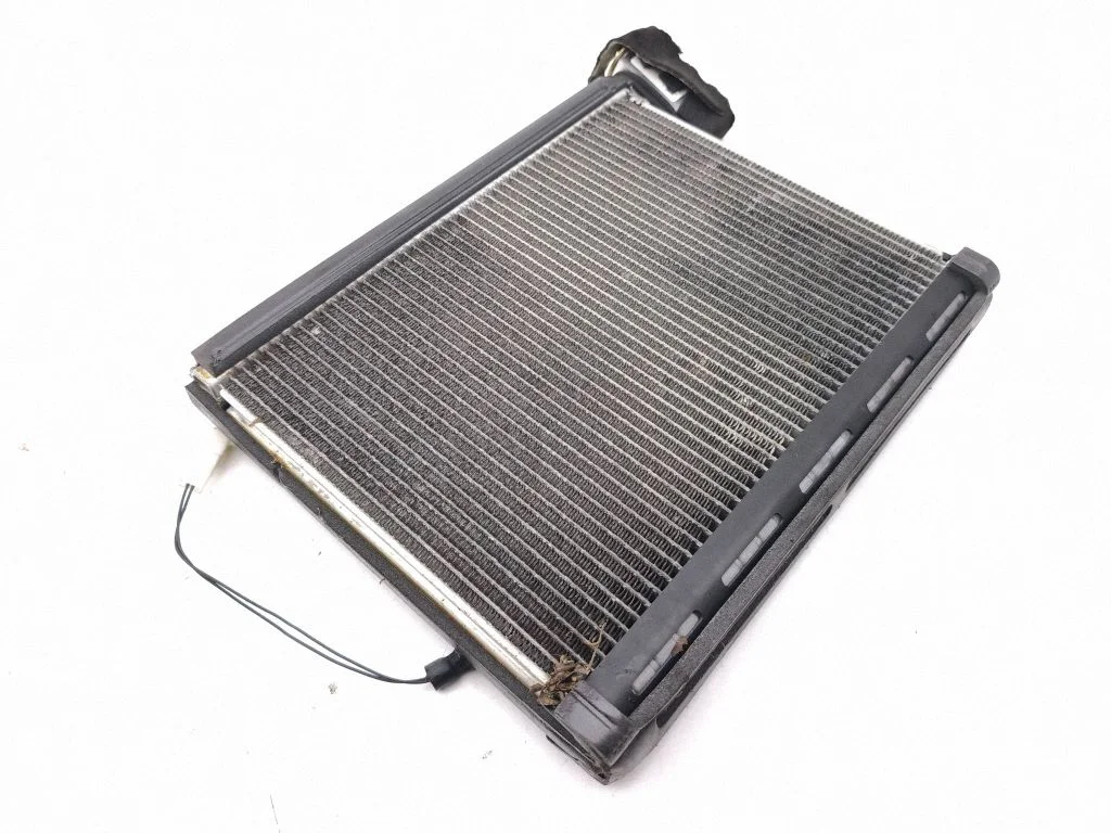 Air conditioning (A/C) radiator (interior)