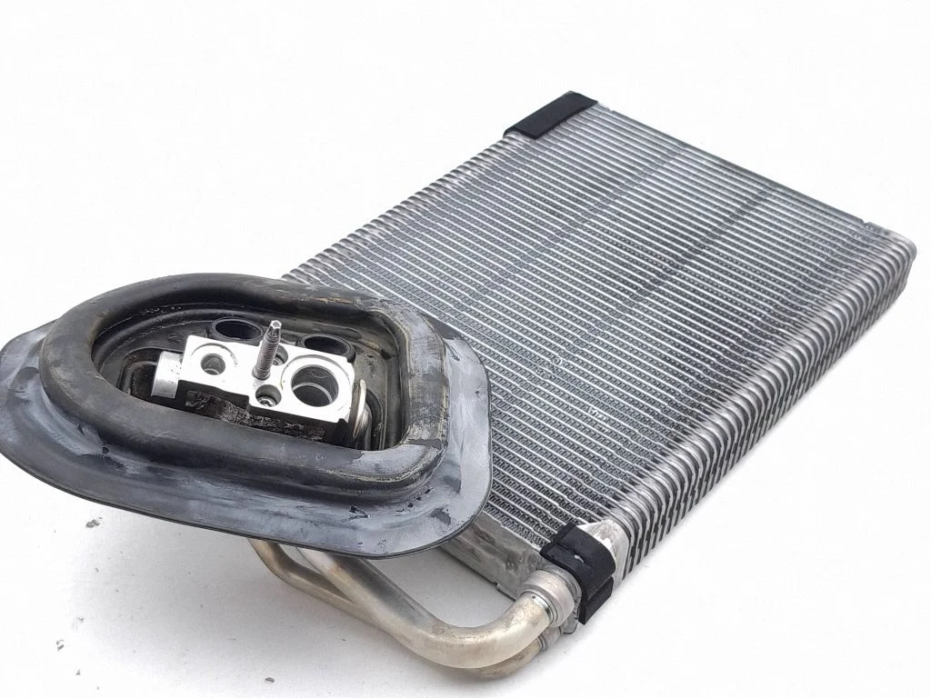 Air conditioning (A/C) radiator (interior) – Mercedes-Benz GLC-Class C253 (2016-)