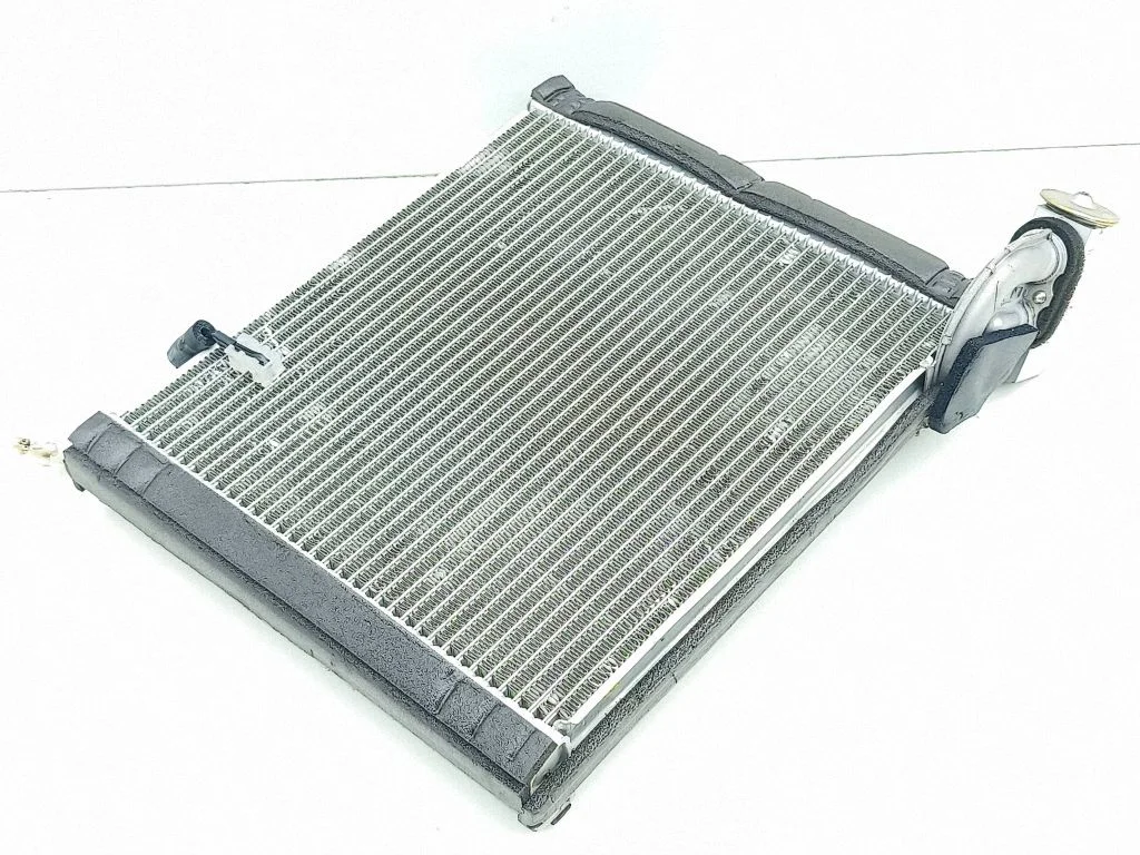 Air conditioning (A/C) radiator (interior) 4475003070