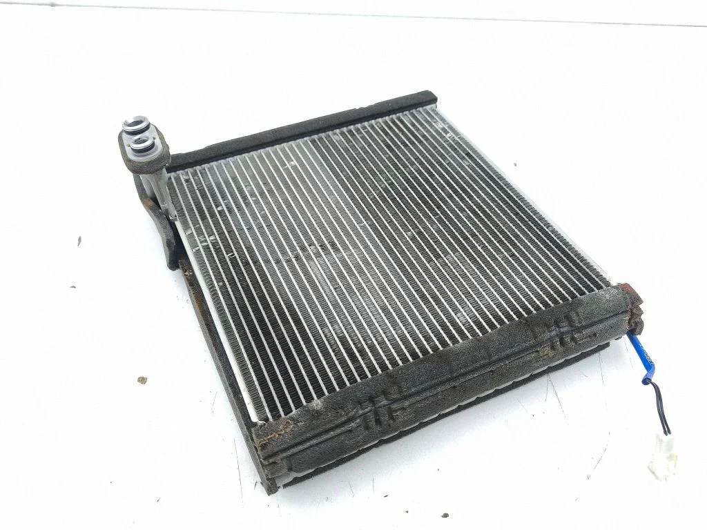 Kliimaseadme radiaator (salongis) 07T29J0625B