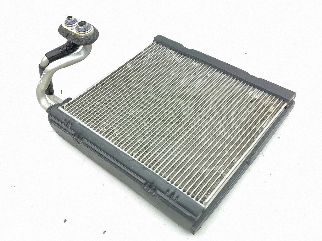 Air conditioning (A/C) radiator (interior)
