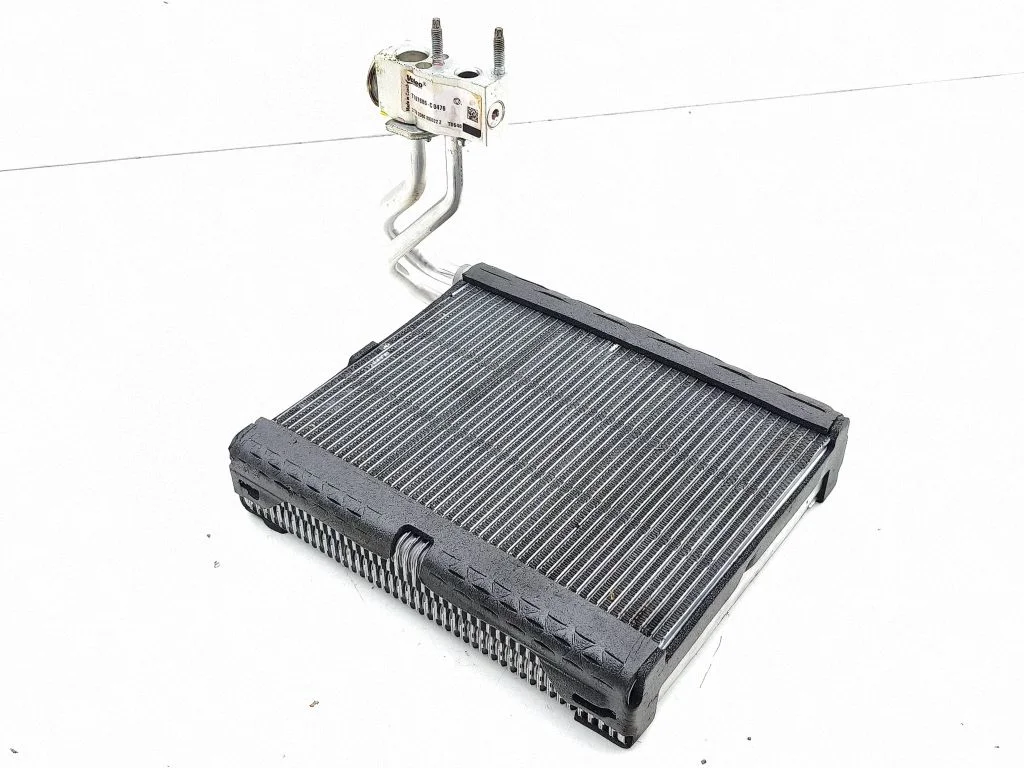 Air conditioning (A/C) radiator (interior) T197687