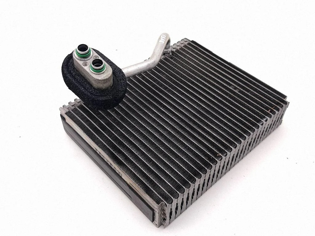 Kliimaseadme radiaator (salongis)