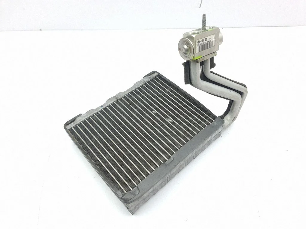 Kliimaseadme radiaator (salongis) L5174008