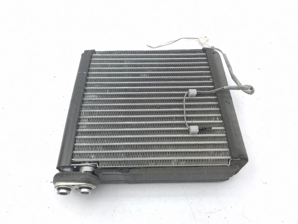 Air conditioning (A/C) radiator (interior)