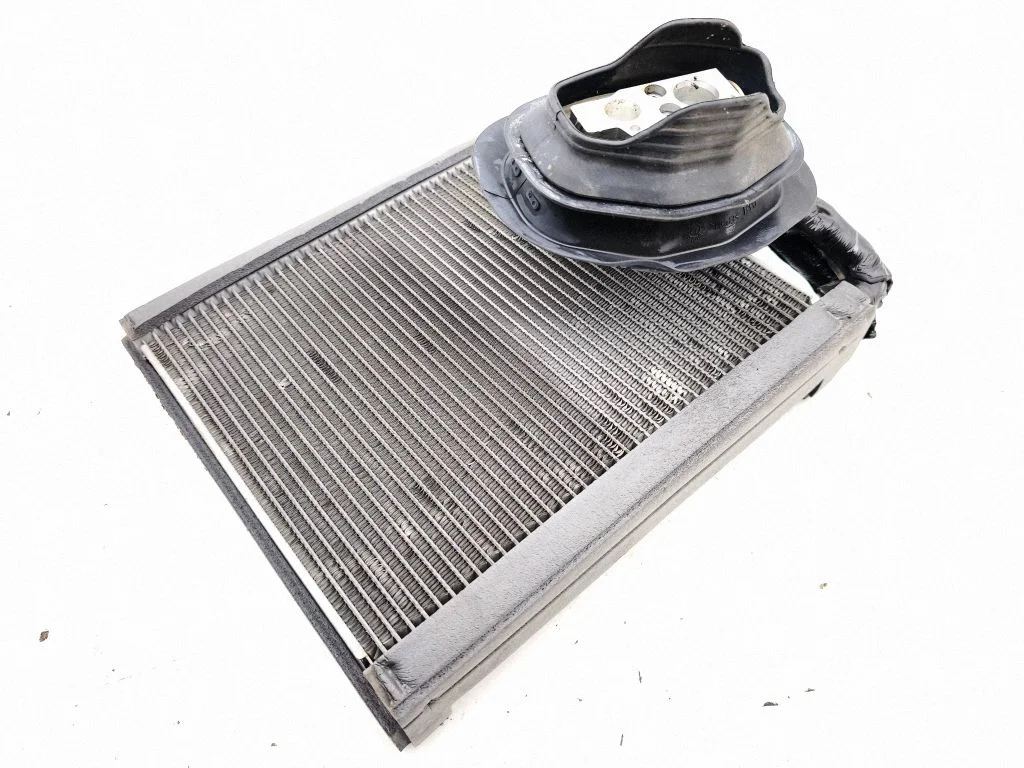 Air conditioning (A/C) radiator (interior)