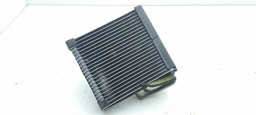 Kliimaseadme radiaator (salongis) 16463056R