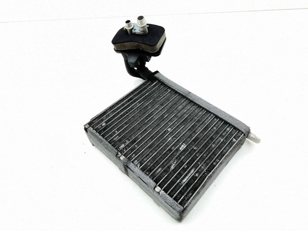 Kliimaseadme radiaator (salongis)