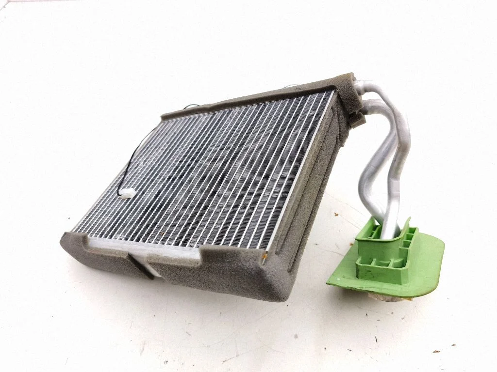 Kliimaseadme radiaator (salongis)