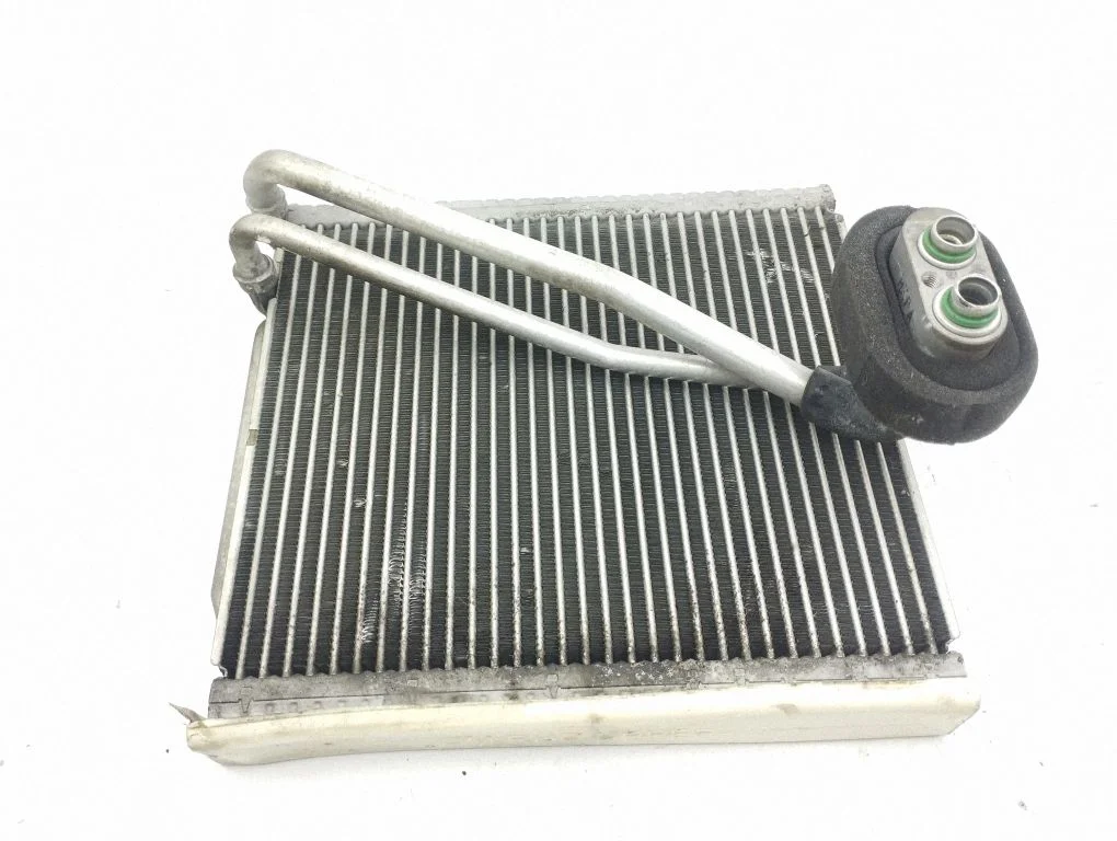 Kliimaseadme radiaator (salongis)