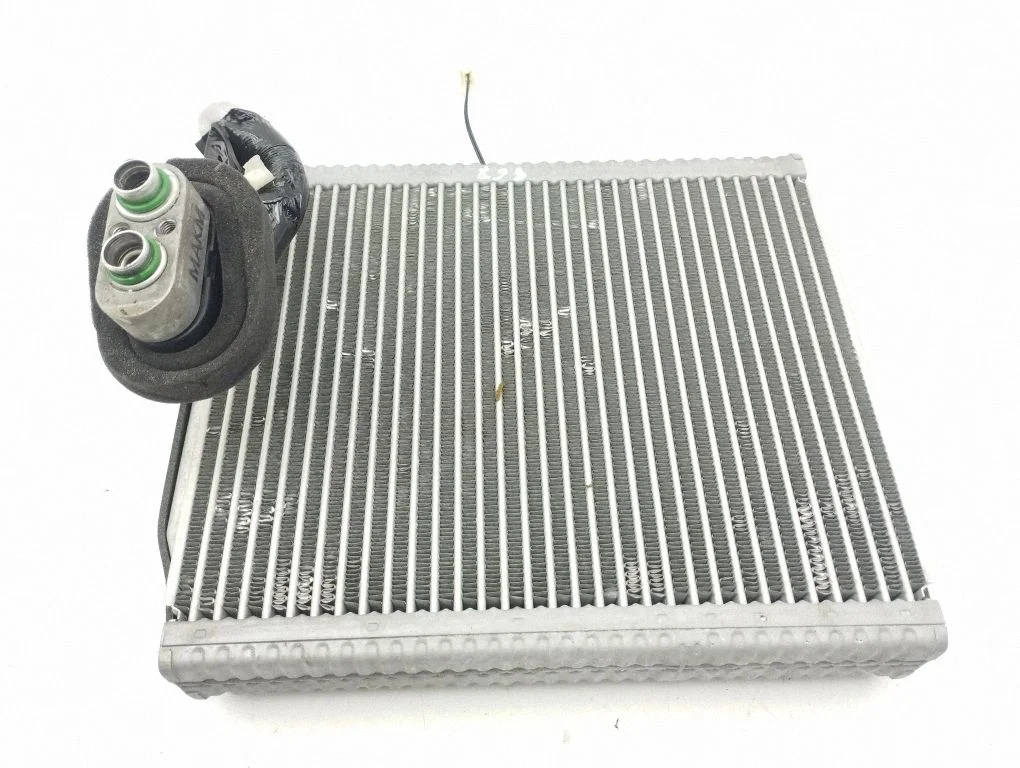 Air conditioning (A/C) radiator (interior)