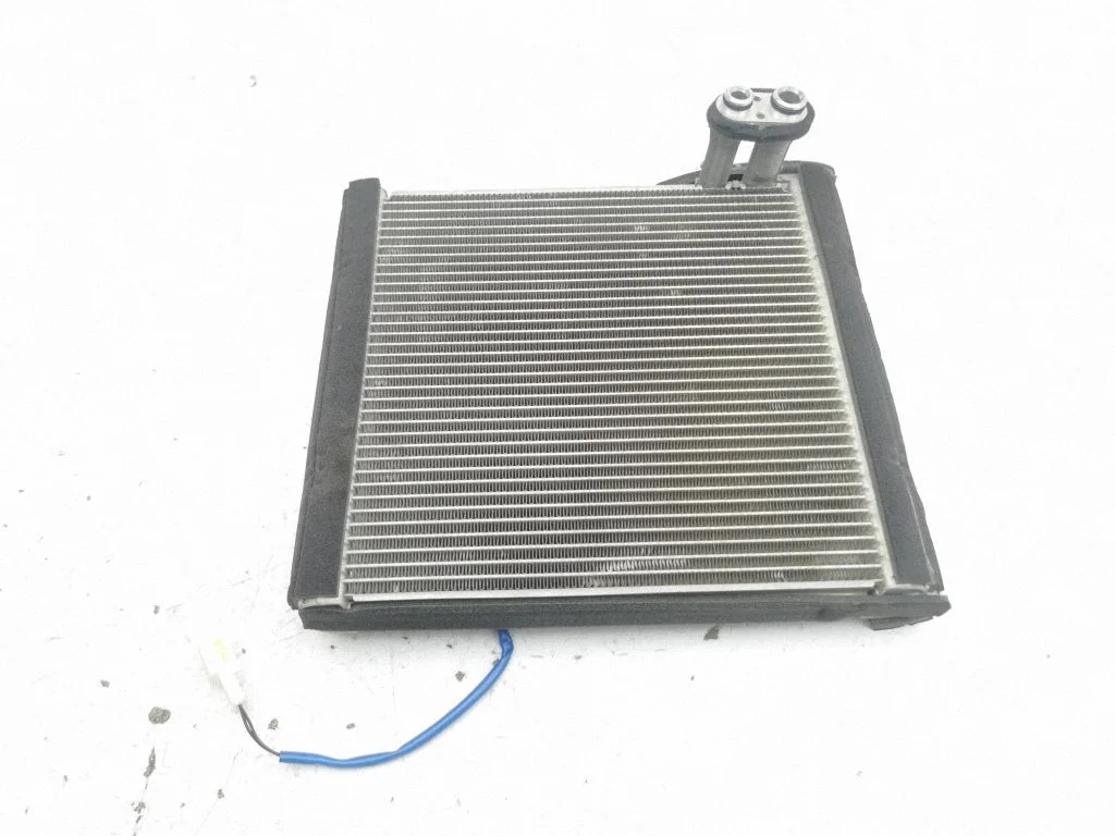 Kliimaseadme radiaator (salongis) 04E19H8925B