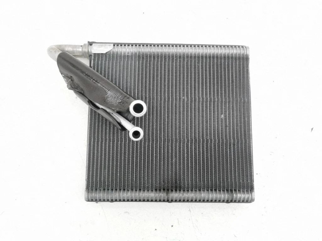 Air conditioning (A/C) radiator (interior)