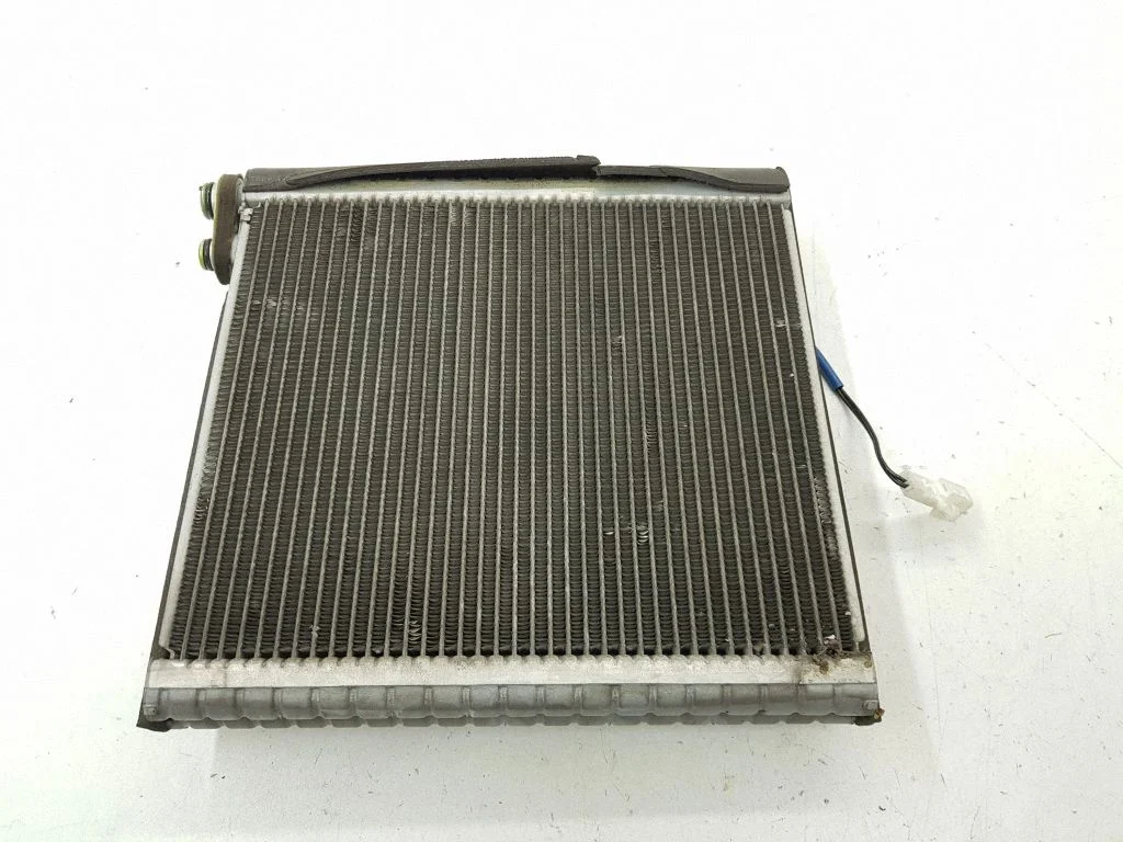 Air conditioning (A/C) radiator (interior)