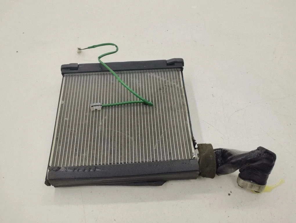 Kliimaseadme radiaator (salongis)