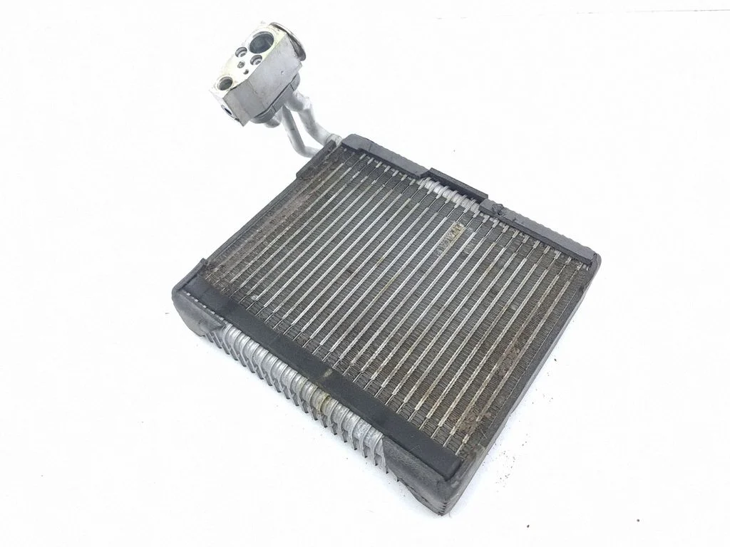 Air conditioning (A/C) radiator (interior) 922001HP0C