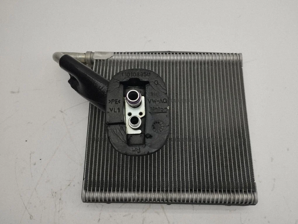 Air conditioning (A/C) radiator (interior)