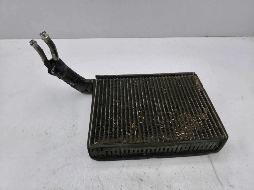 Kliimaseadme radiaator (salongis) – Jeep Grand Cherokee (WK) (2005-2010)