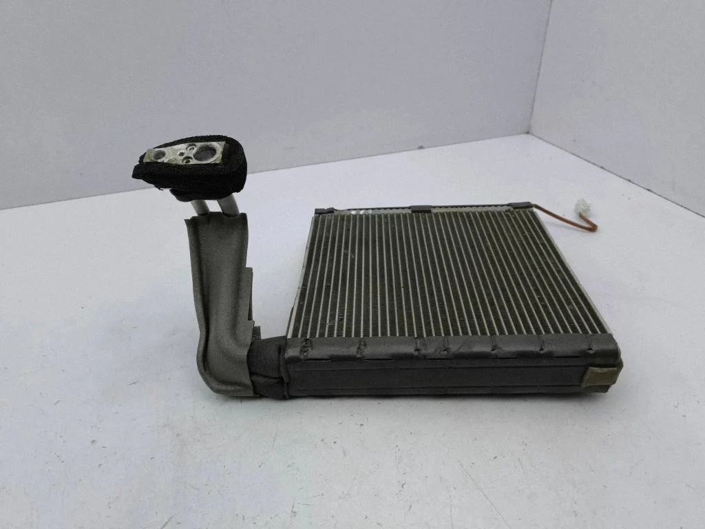 Air conditioning (A/C) radiator (interior)