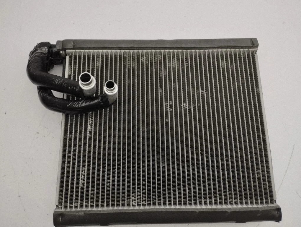 Kliimaseadme radiaator (salongis)