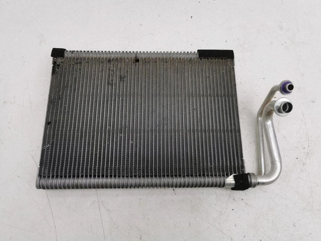 Air conditioning (A/C) radiator (interior)