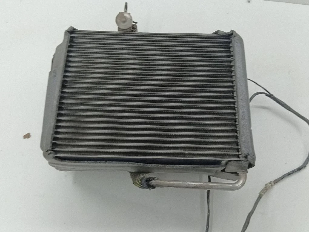 Kliimaseadme radiaator (salongis)