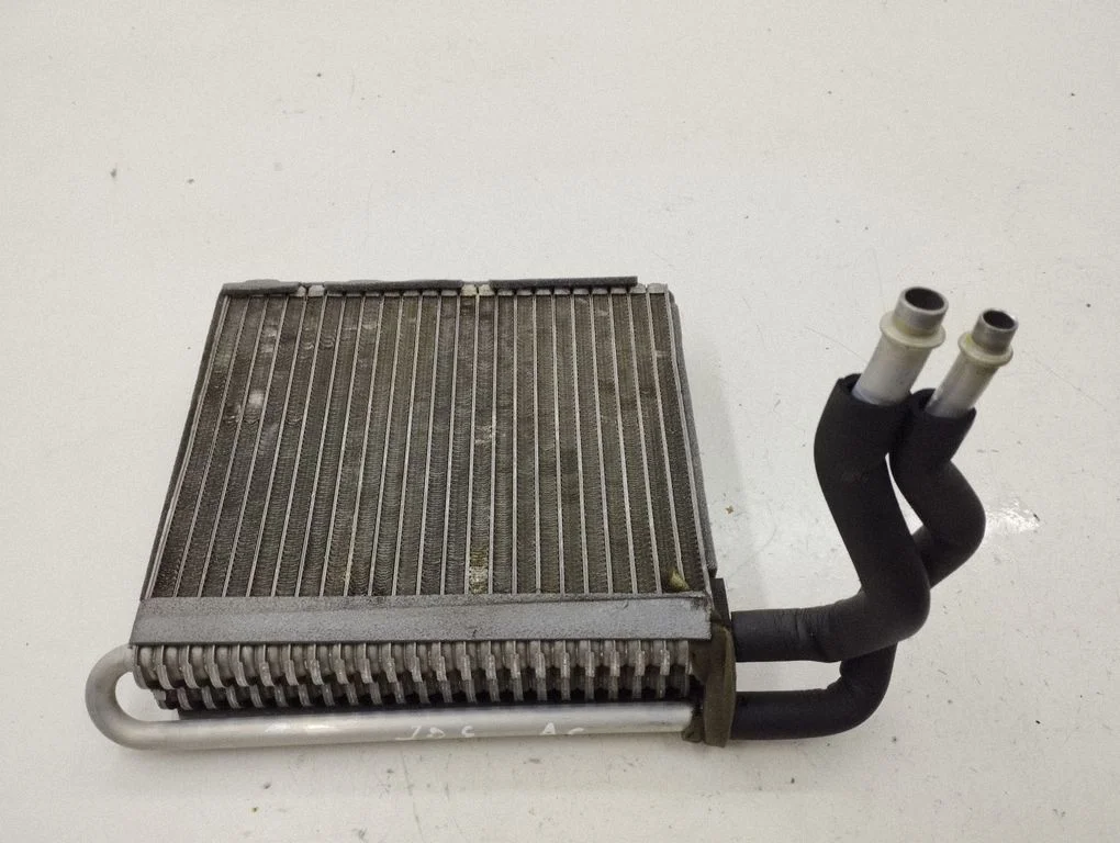 Air conditioning (A/C) radiator (interior)