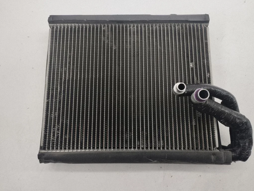 Air conditioning (A/C) radiator (interior)