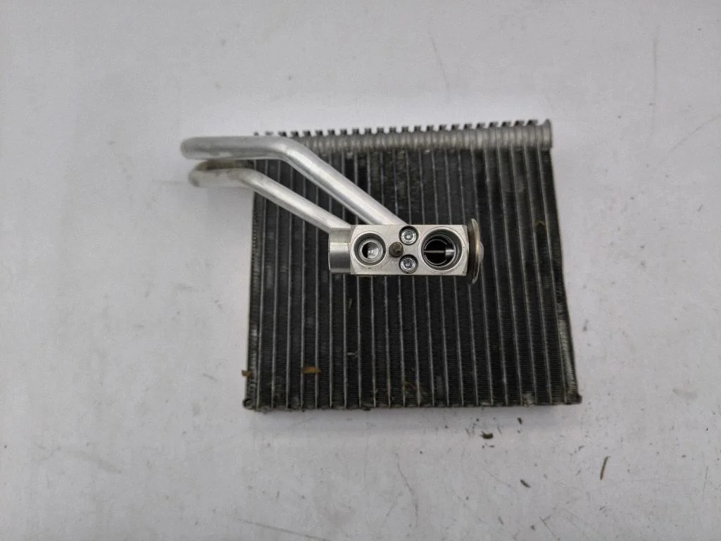 Kliimaseadme radiaator (salongis) 9185521