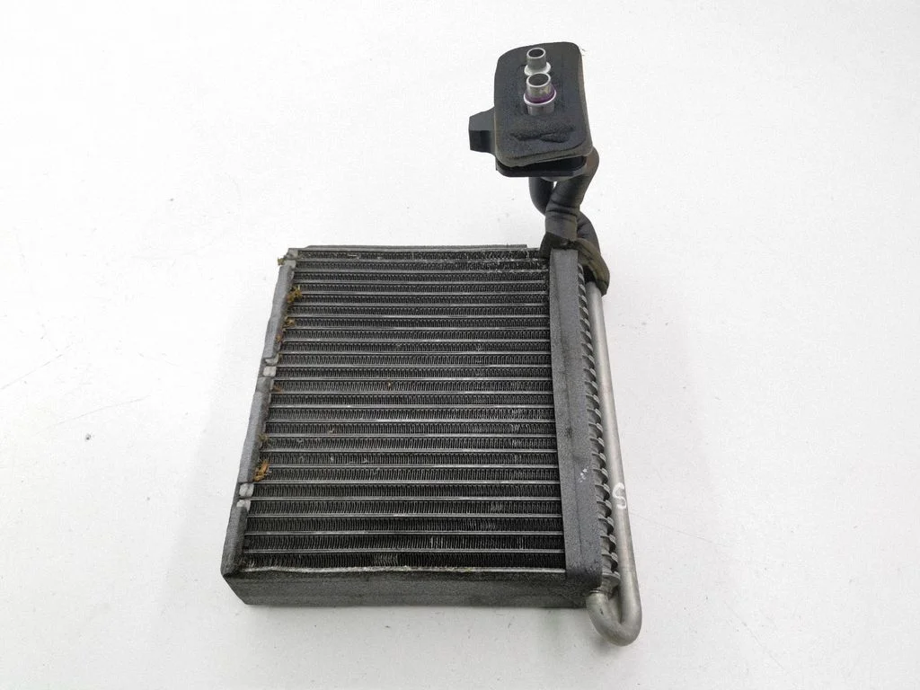 Air conditioning (A/C) radiator (interior)