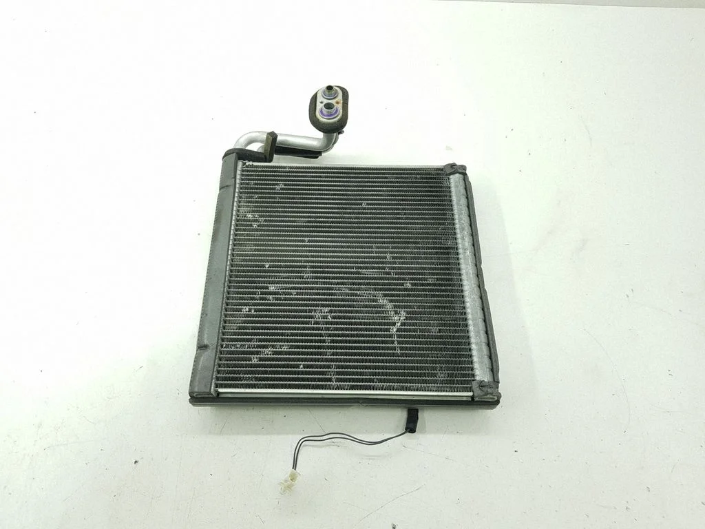Air conditioning (A/C) radiator (interior)