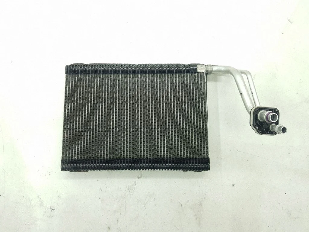 Kliimaseadme radiaator (salongis)