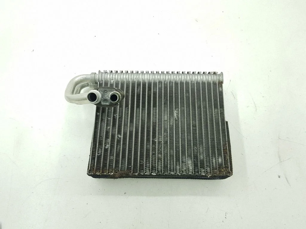 Kliimaseadme radiaator (salongis)