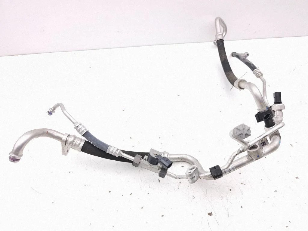 Air conditioning (A/C) pipe/hose 1EA816743N
