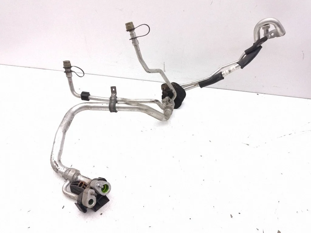 Kliimaseadme toru / voolik GJ3219A834AE