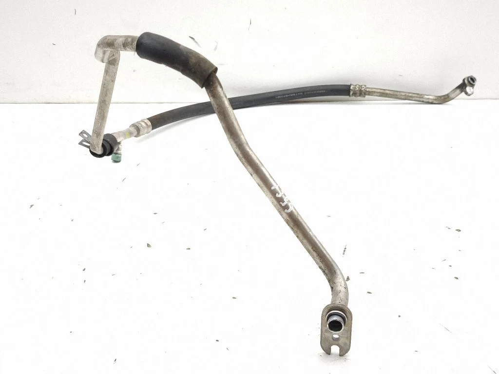 Air conditioning (A/C) pipe/hose