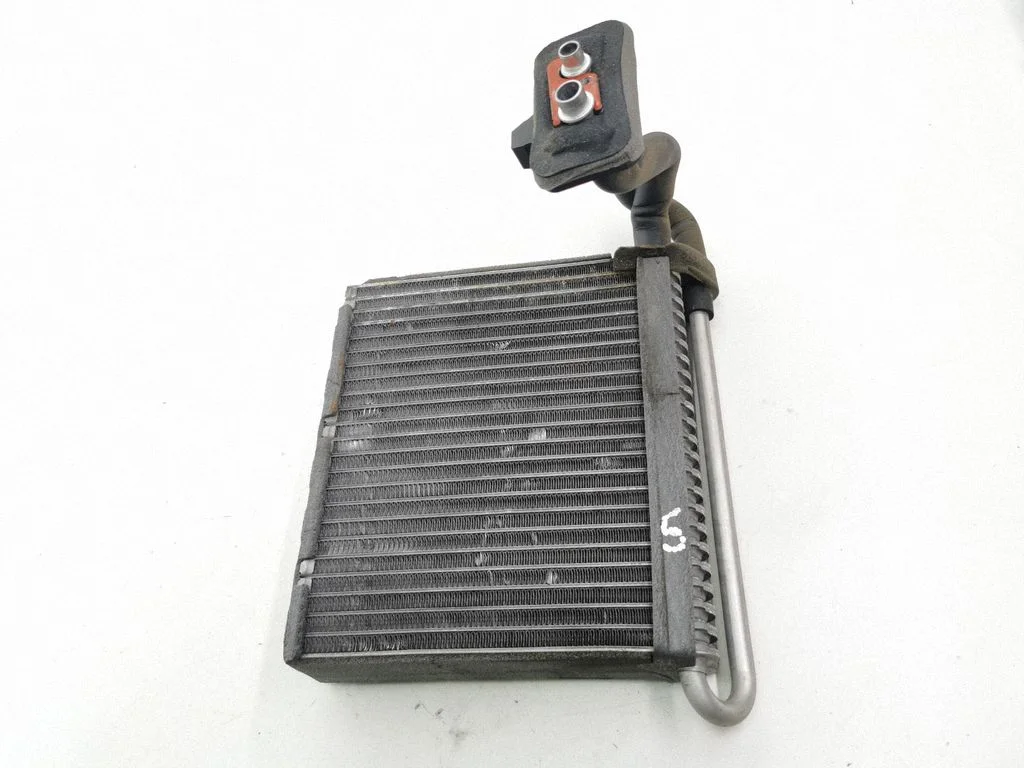 Air conditioning (A/C) radiator (interior)
