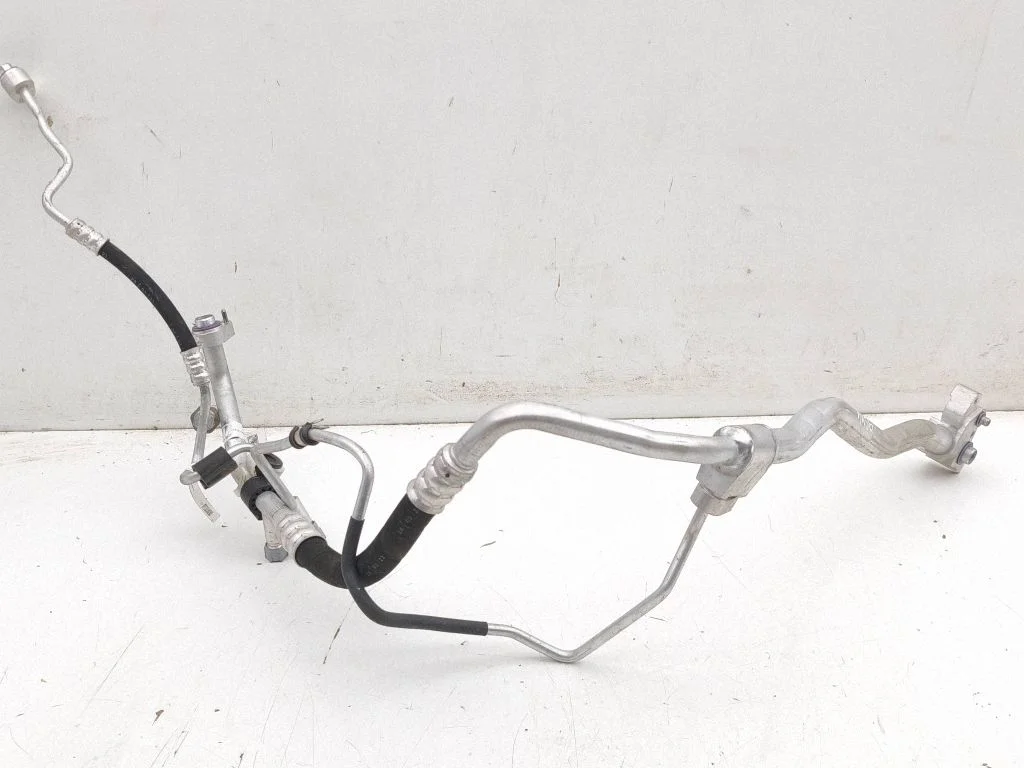 Air conditioning (A/C) pipe/hose 5A271270