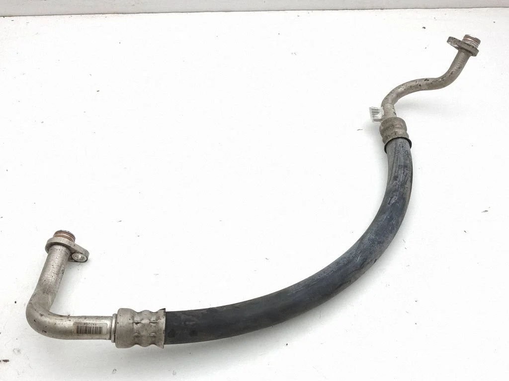 Air conditioning (A/C) pipe/hose