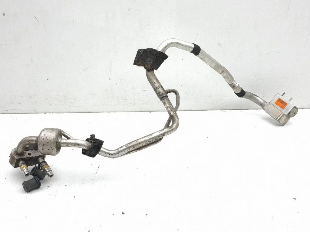 Air conditioning (A/C) pipe/hose 31694236