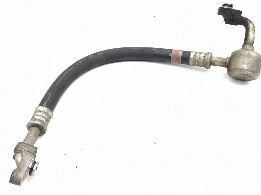 Air conditioning (A/C) pipe/hose