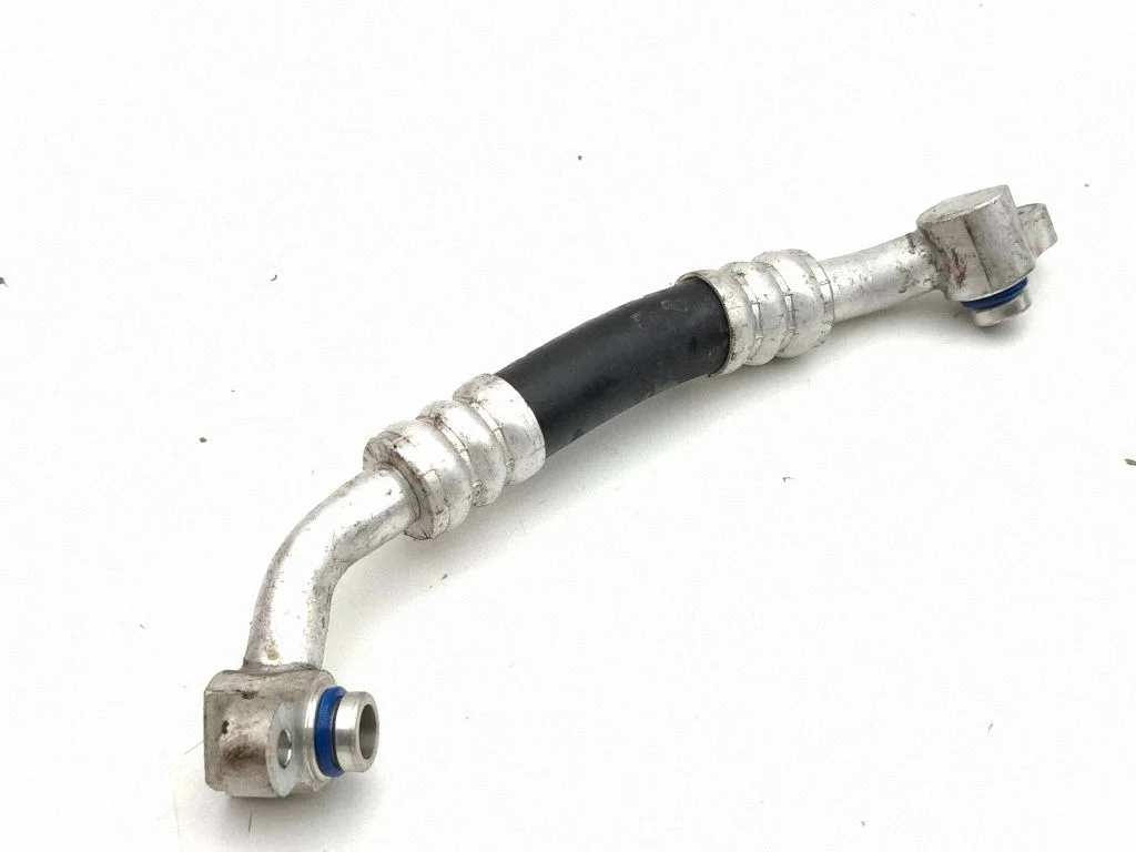 Air conditioning (A/C) pipe/hose