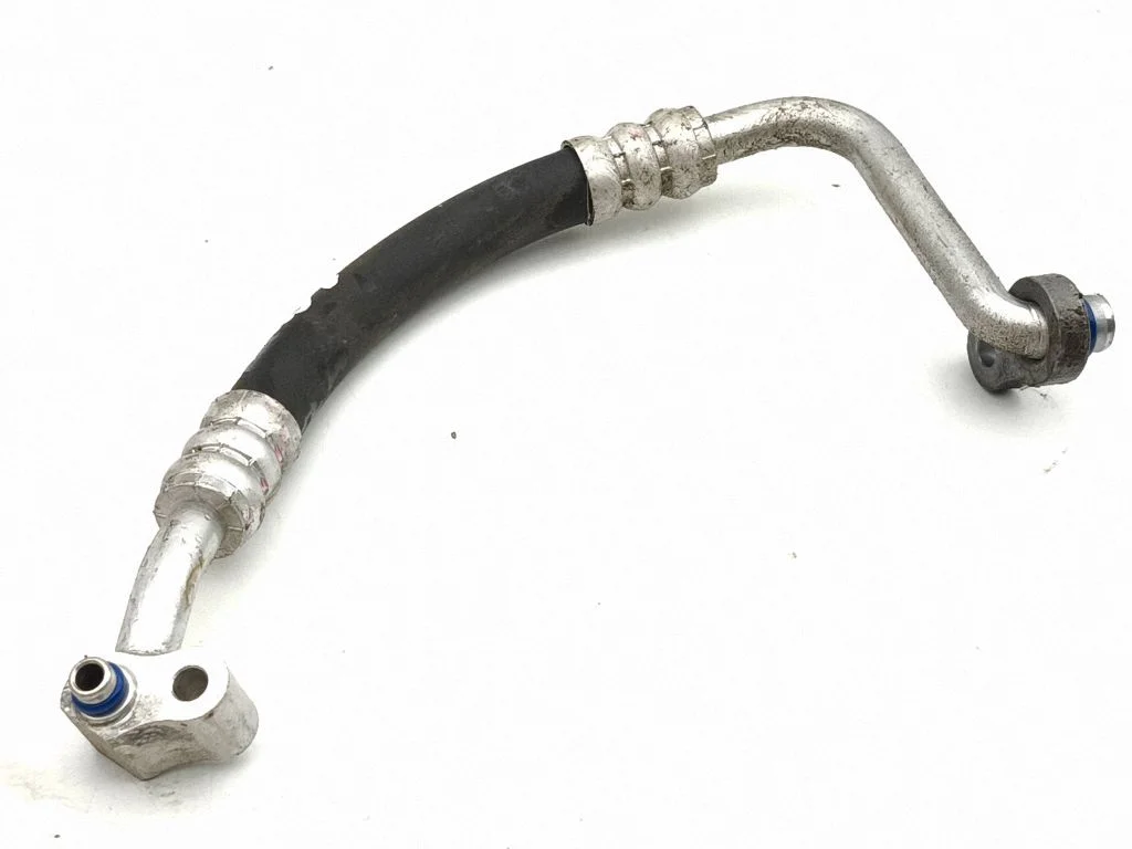 Air conditioning (A/C) pipe/hose