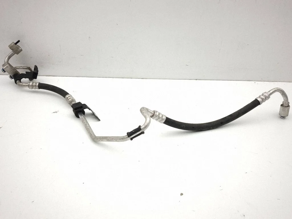 Air conditioning (A/C) pipe/hose