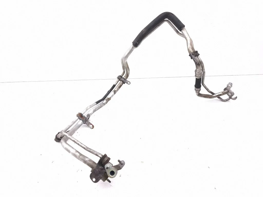 Air conditioning (A/C) pipe/hose
