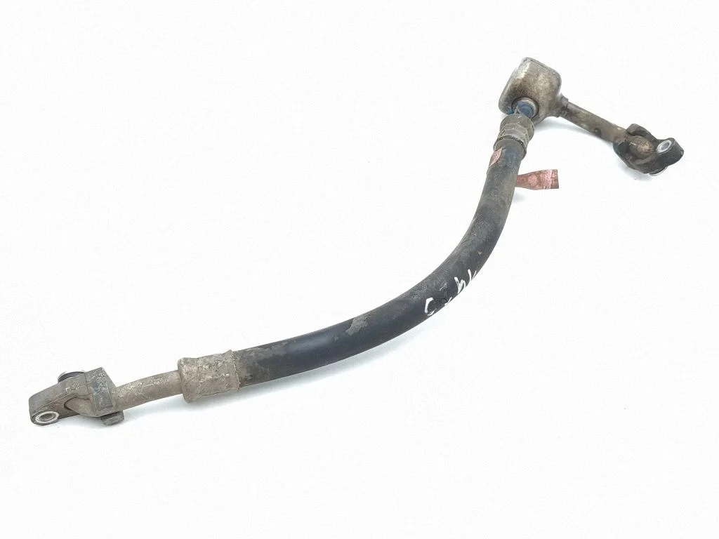 Air conditioning (A/C) pipe/hose