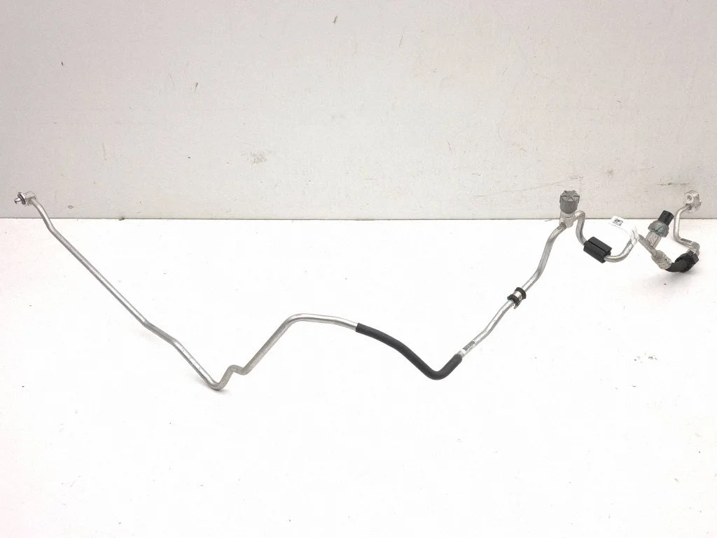 Air conditioning (A/C) pipe/hose 5B3FE1801
