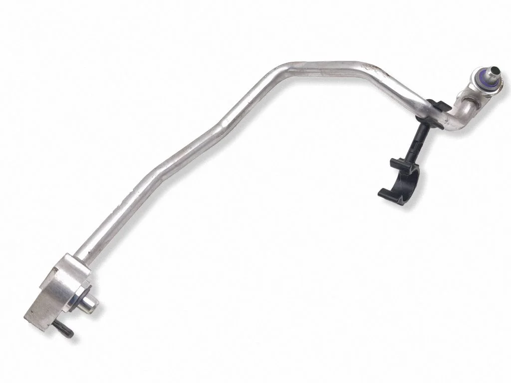 Air conditioning (A/C) pipe/hose